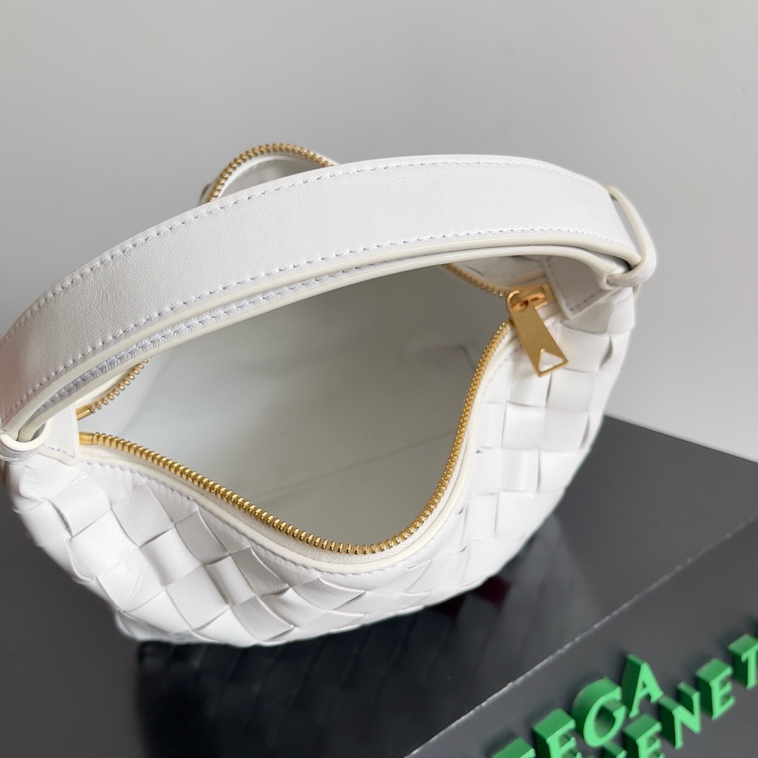 Bottega Veneta Mini Wallace 754443 white&Love