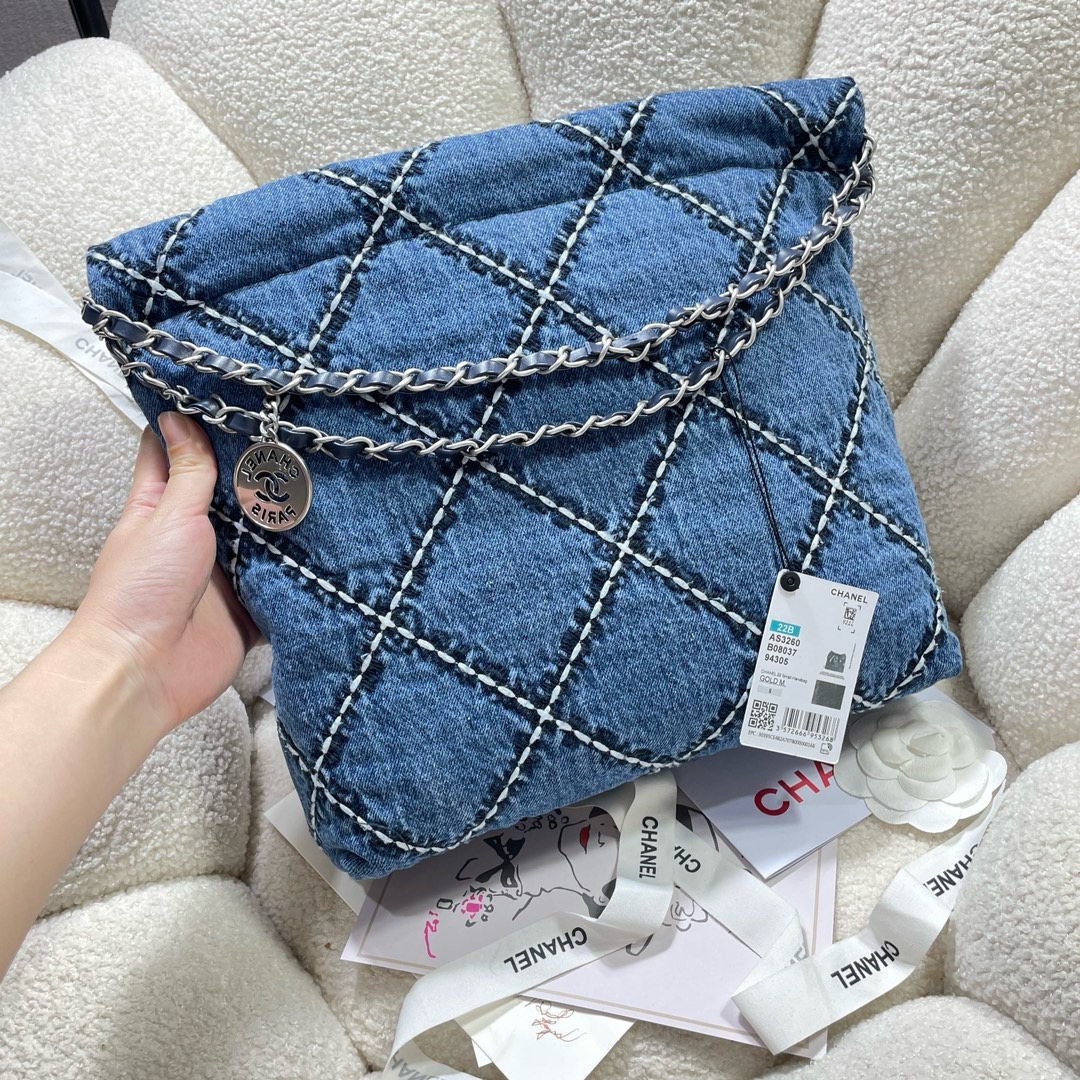 CHANEL 22 MINI HANDBAG AS3980 Denim