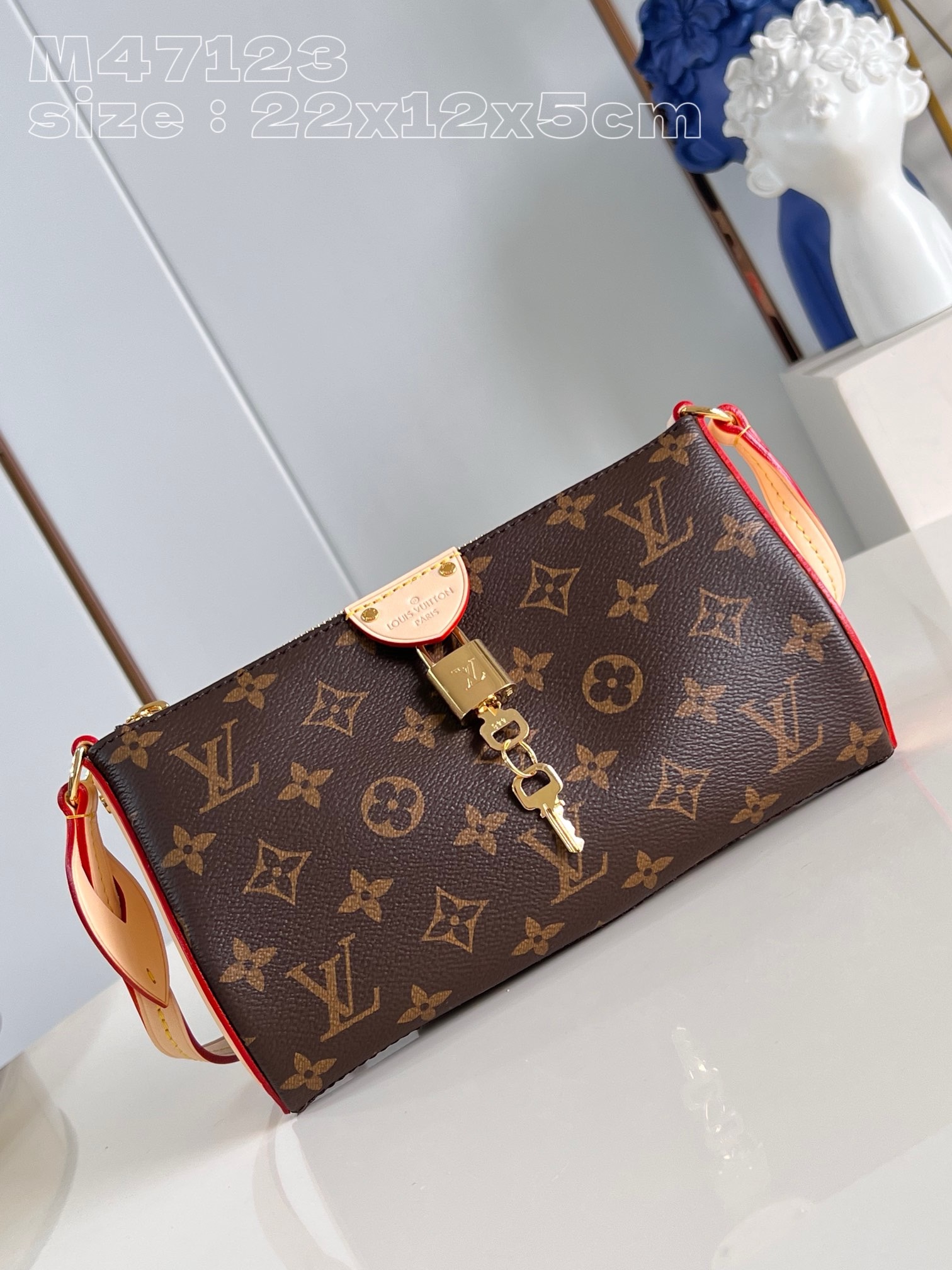 Louis Vuitton Pochette Tirette M47123