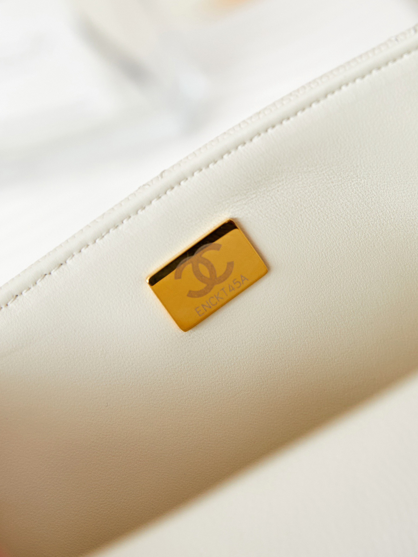 Chanel FLAP BAG WITH TOP HANDLE AS4711 WHITE