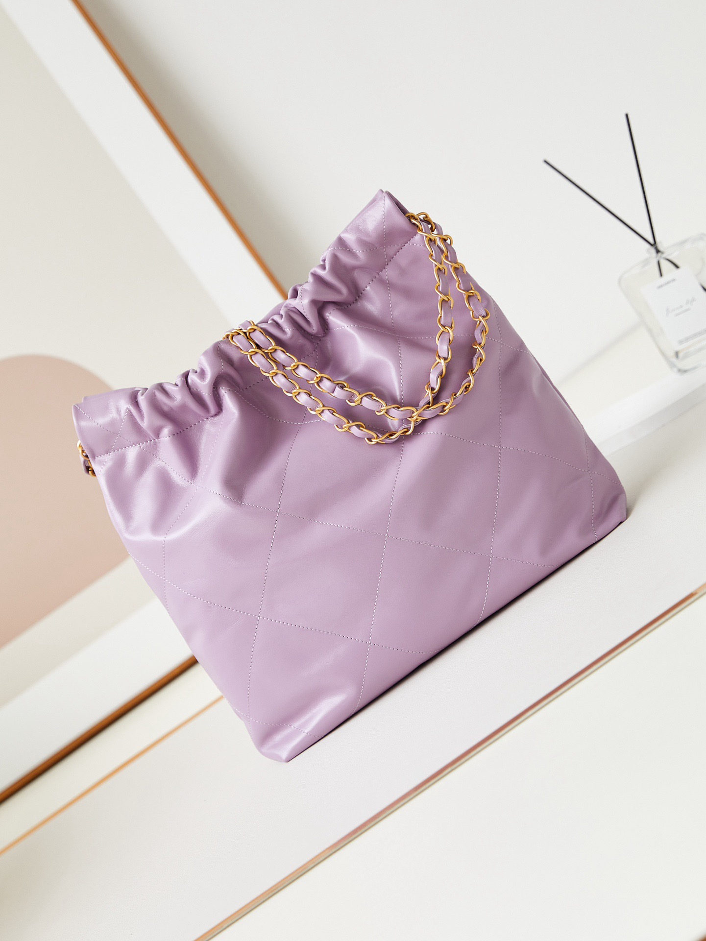 CHANEL 22 SMALL HANDBAG AS3260 light Purple