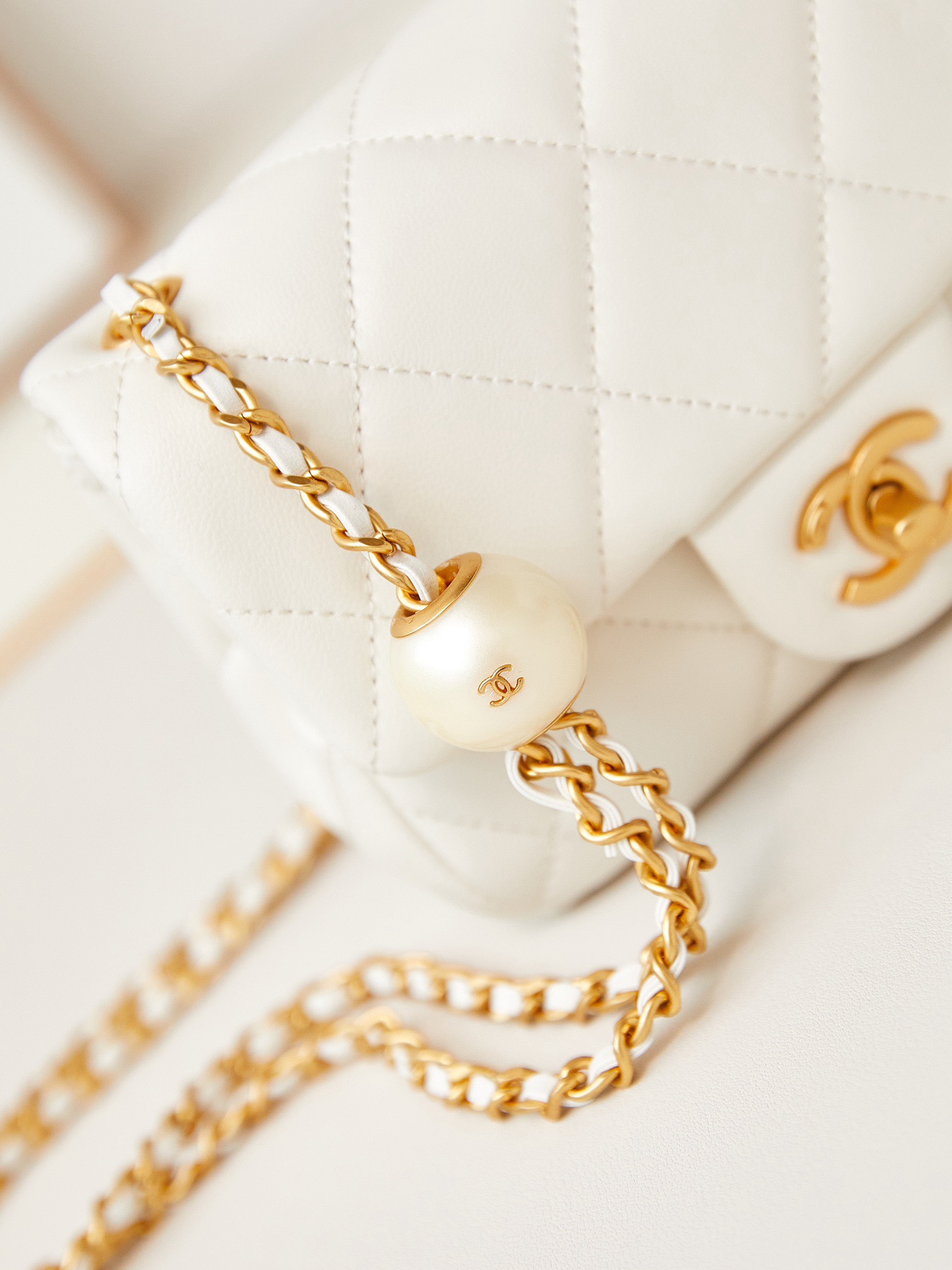 CHANEL MINI FLAP BAG AS4868 WHITE