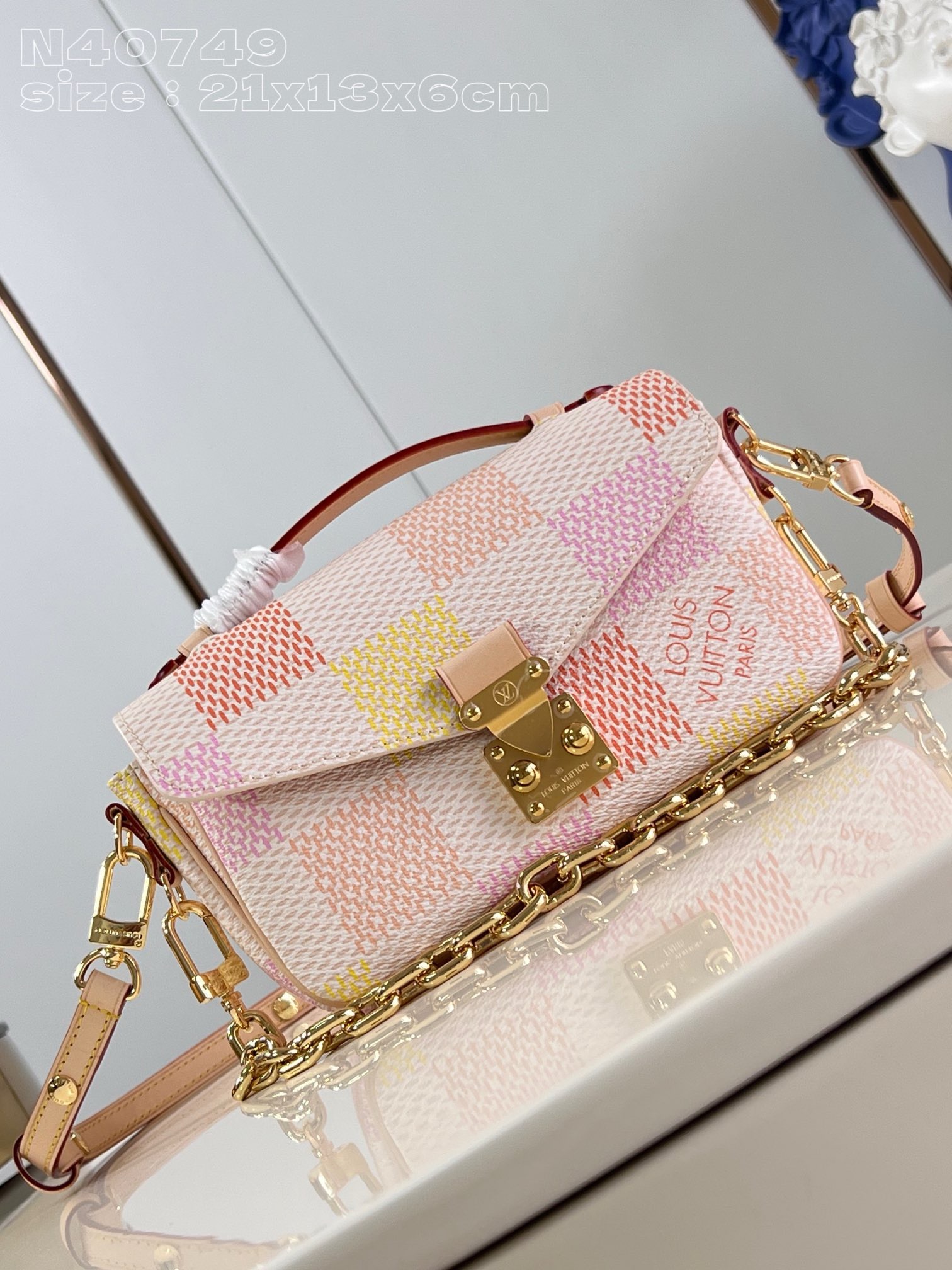 Louis Vuitton Pochette Metis East West N40749 Peach