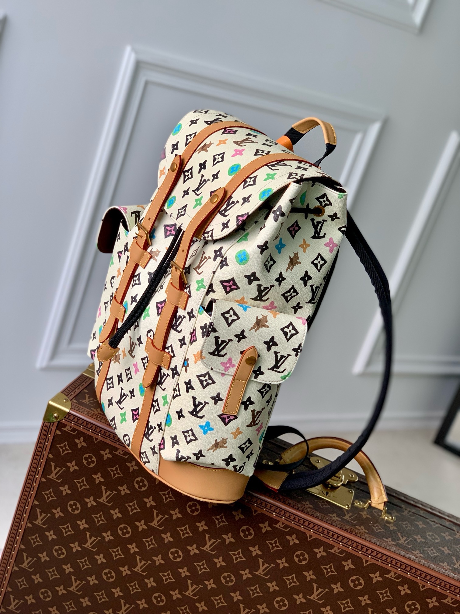 Louis Vuitton Christopher MM M25240 Vanilla