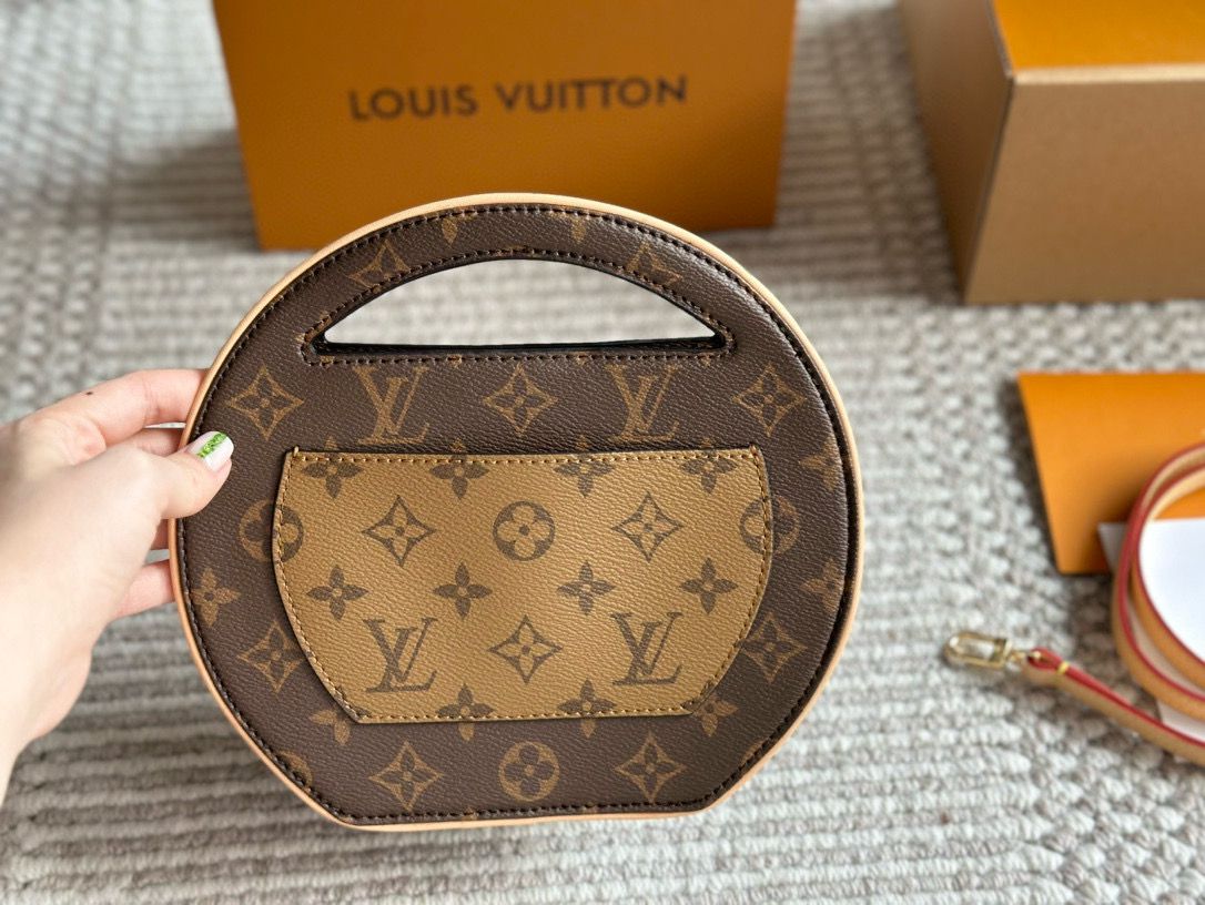 Louis vuitton BOITE CHAPEAU SOUPLE M52298