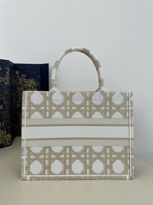 Medium Dior Book Tote White and Gold-Tone Macrocannage Embroidery M1296ZZ