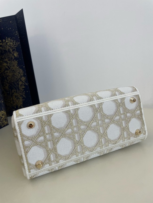 Medium Lady D-Lite Bag White and Gold-Tone Macrocannage Embroidery M0565O