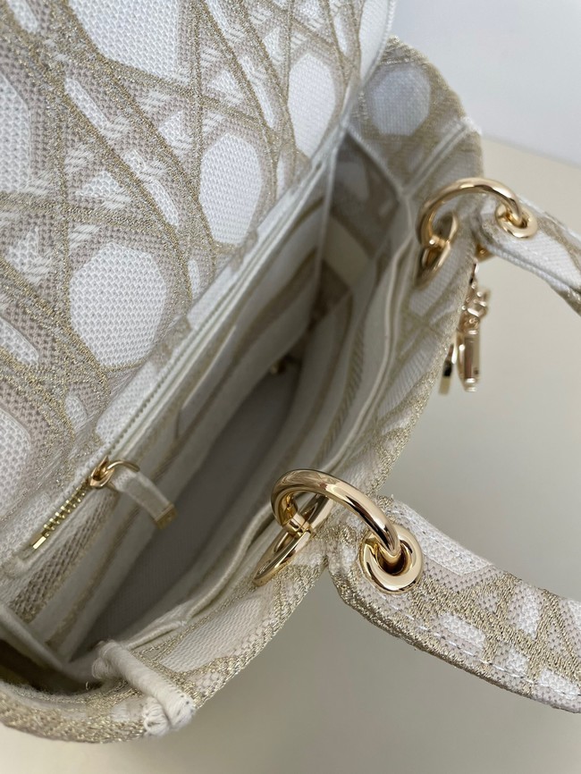 Medium Lady D-Lite Bag White and Gold-Tone Macrocannage Embroidery M0565O