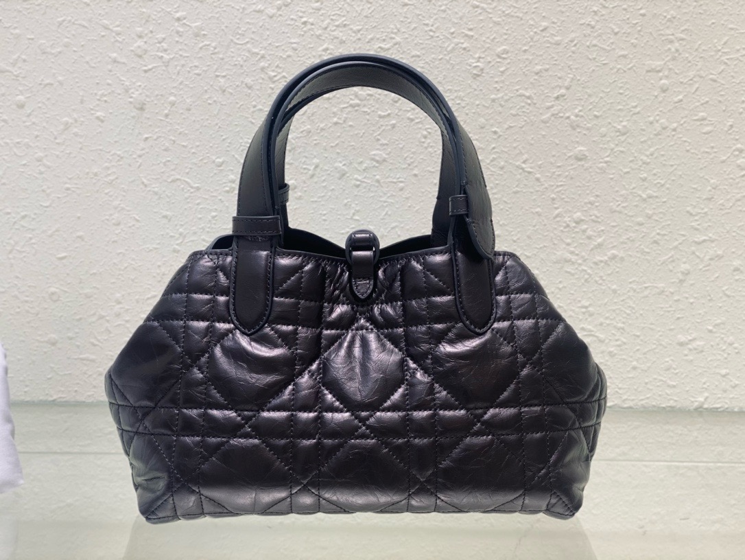 Small Dior Toujours Bag Black Macrocannage Crinkled Calfskin M2822O