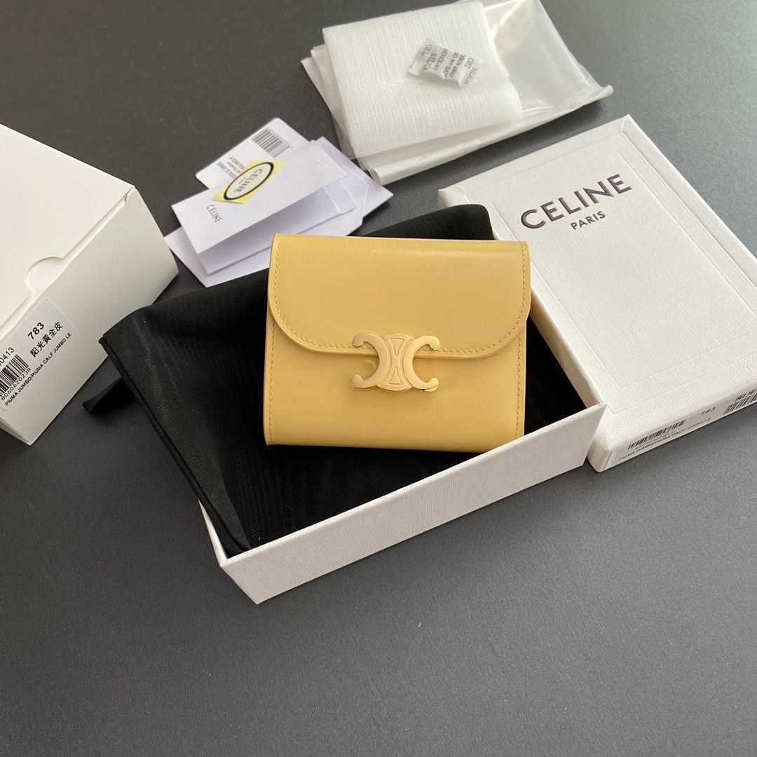 Celine SMALL WALLET TRIOMPHE IN SHINY CALFSKIN 10D783 YELLOW