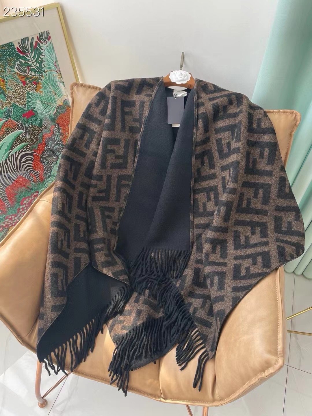 Fendi Cape Double-sided cashmere FDC35915