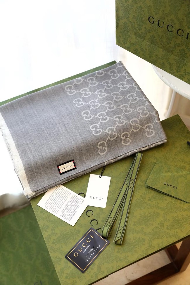 Gucci rinted GG cotton wool lame shawl 845243-2