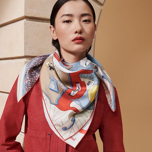 Hermes 90 Square Scarf Silk Twill KY164