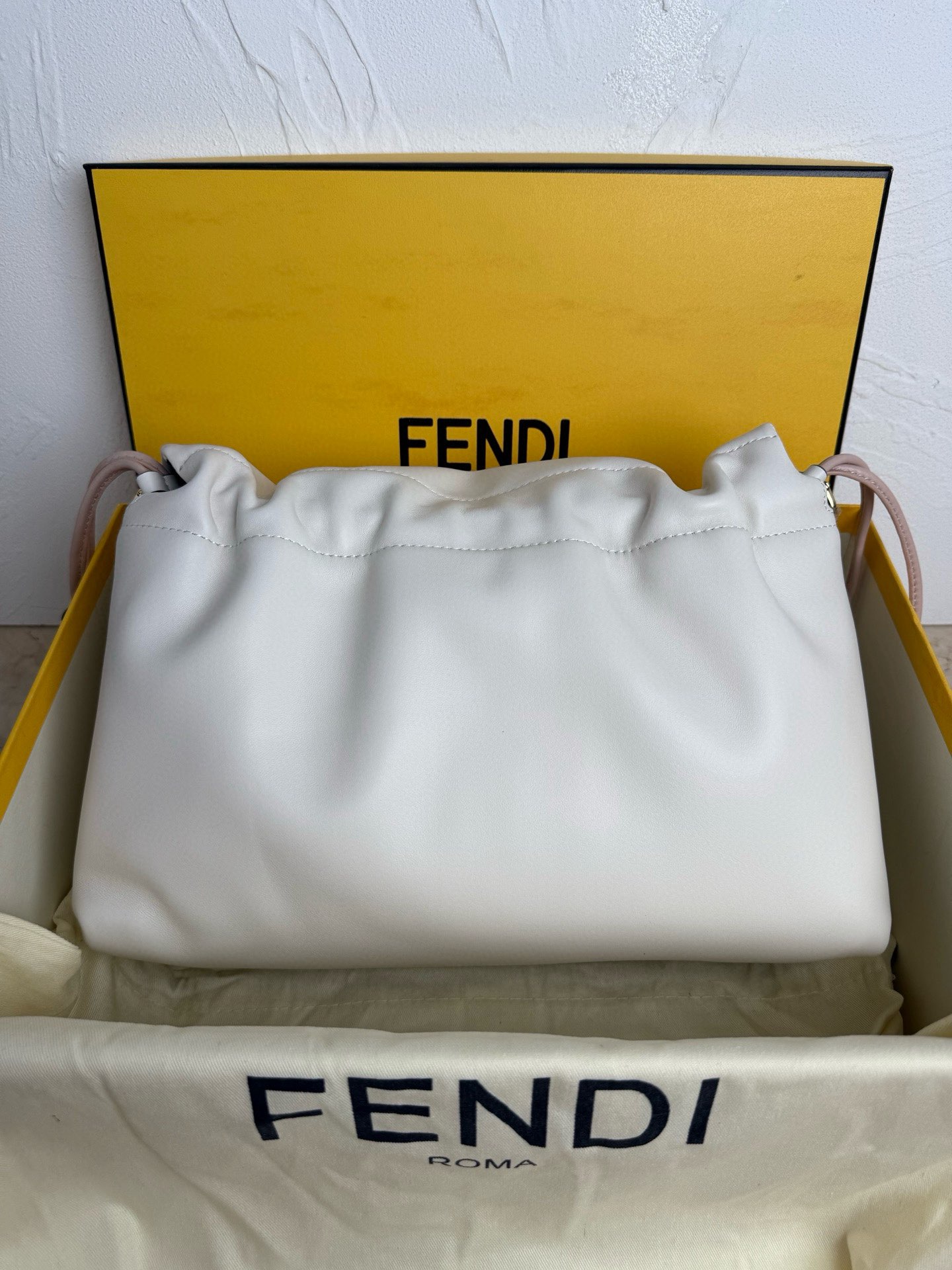 Fendi Mamma Baguette Original Leather Top Handle Bag 8832 White