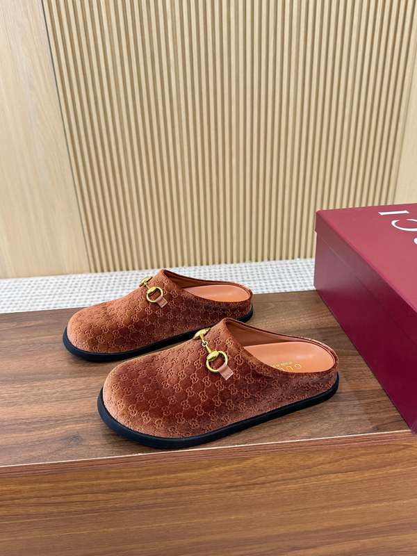 Gucci Shoes GUS00881 Heel 2CM