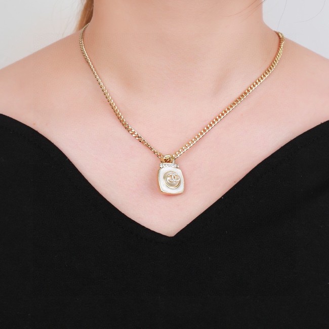 Chanel necklace CE81671