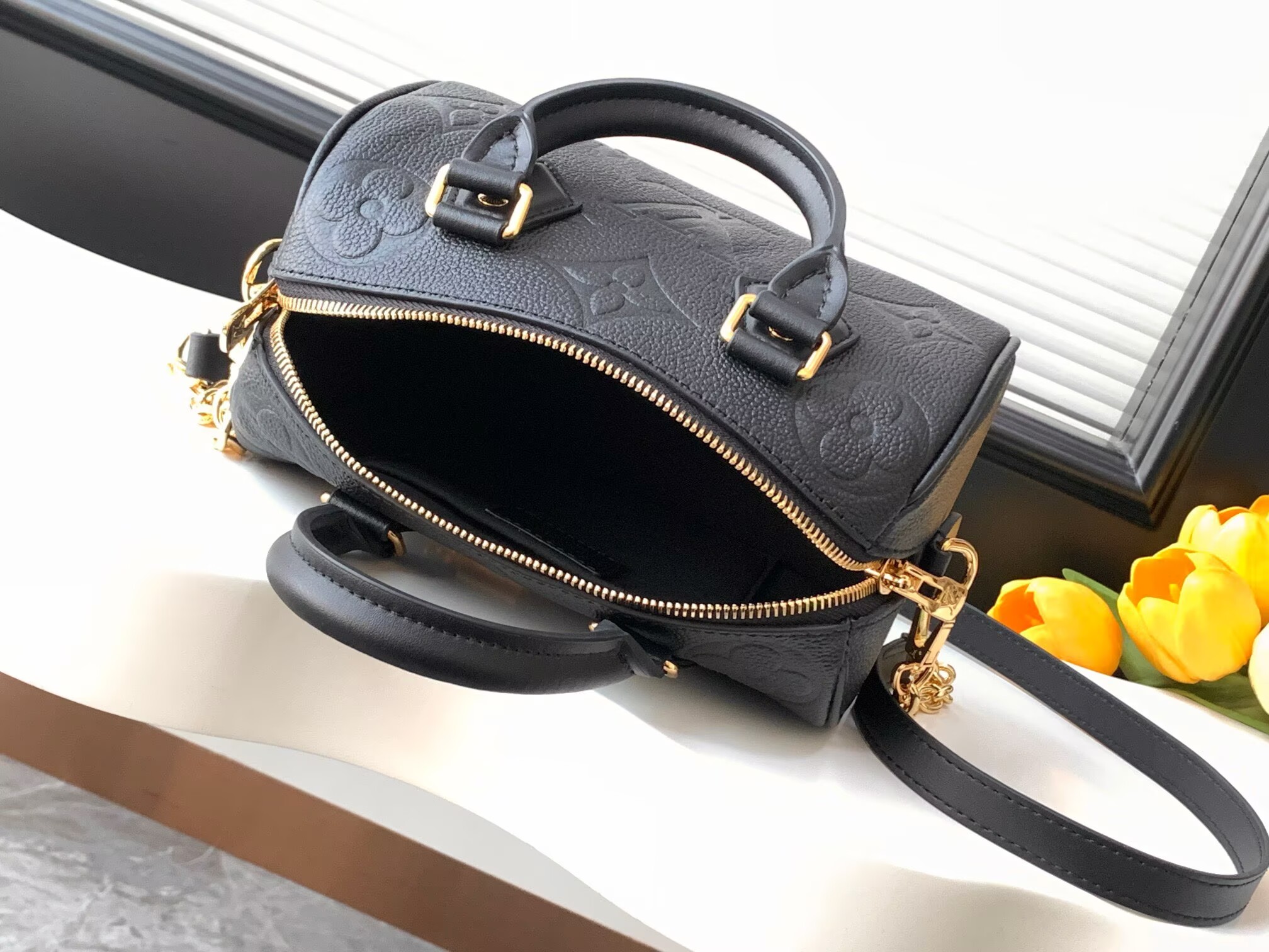 Louis Vuitton Speedy Bandouliere 25 M14043 Black