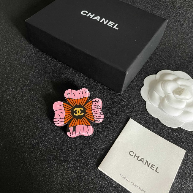 Chanel brooch CE81775