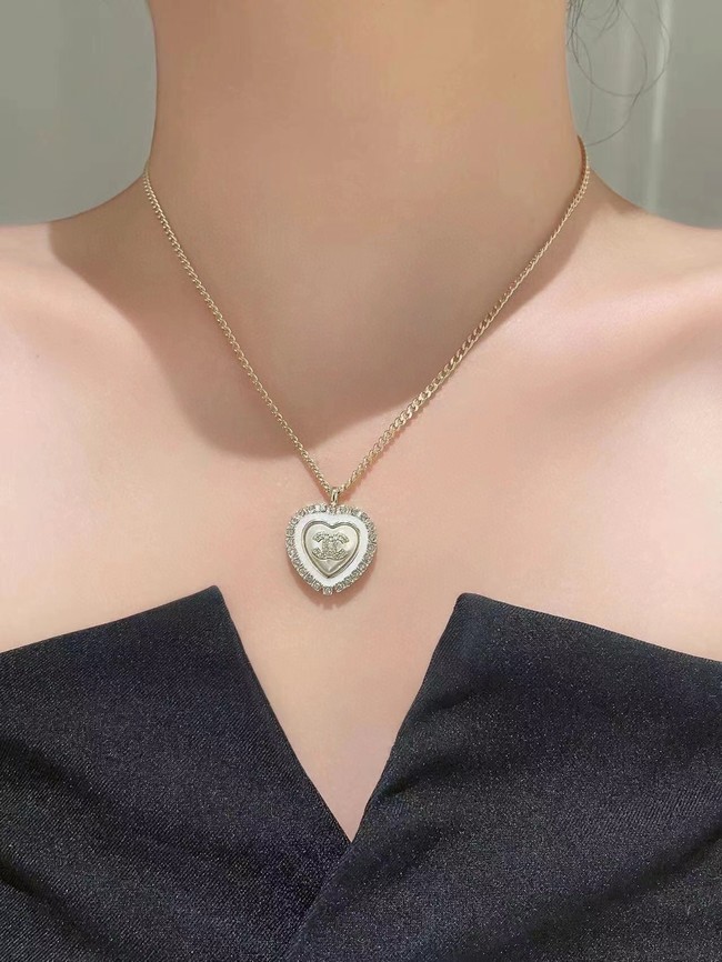 Chanel necklace CE81823