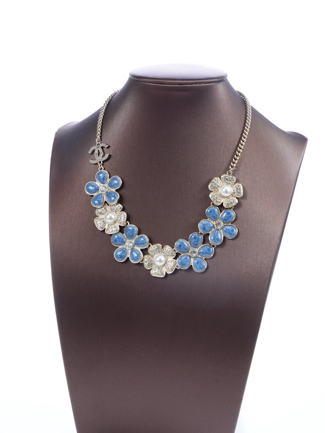 Chanel necklace CE81899
