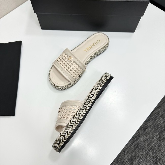 Chanel Slippers 55724-1
