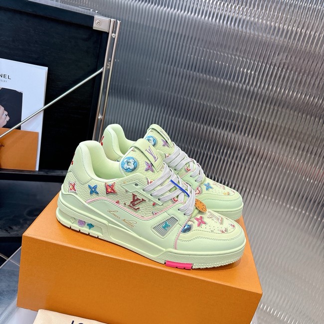 Louis Vuitton mens Trainer Sneaker 35965-1