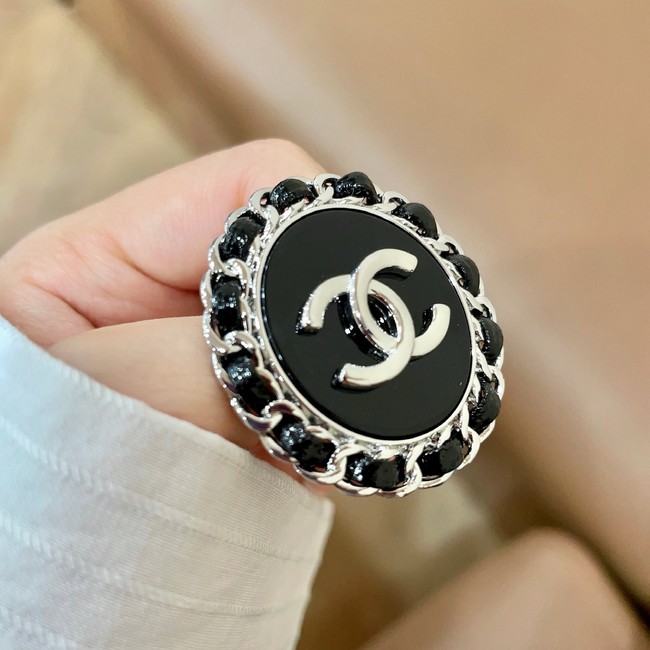 Chanel brooch CE81979