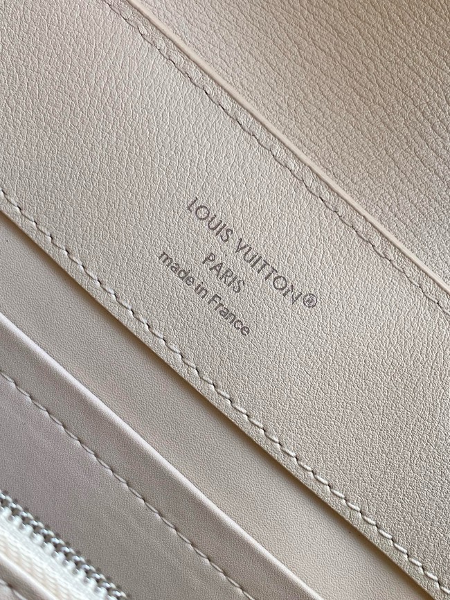Louis Vuitton Capucines BB M12978 cream