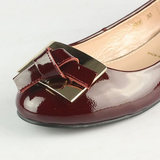 Prada Classics Patent Leather Knot Flats Red