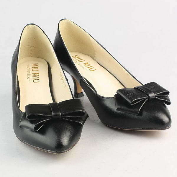 miu miu Sheepskin Leather Bow Point Toe Pump Black