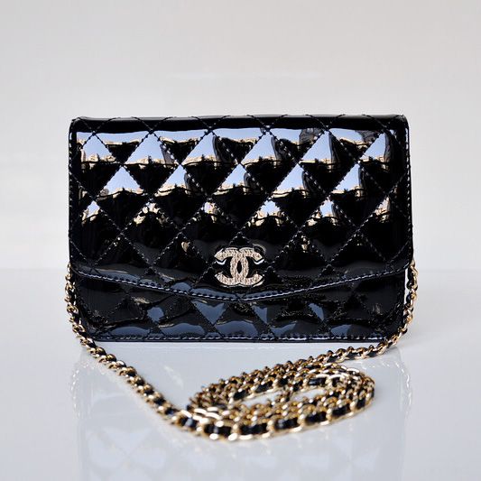 Chanel A33800 Flap Shoulder Borse in pelle verniciata nera