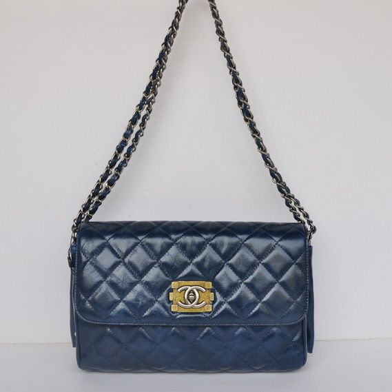 Borsa Chanel A66285 Clafskin Flap in pelle spalla blu