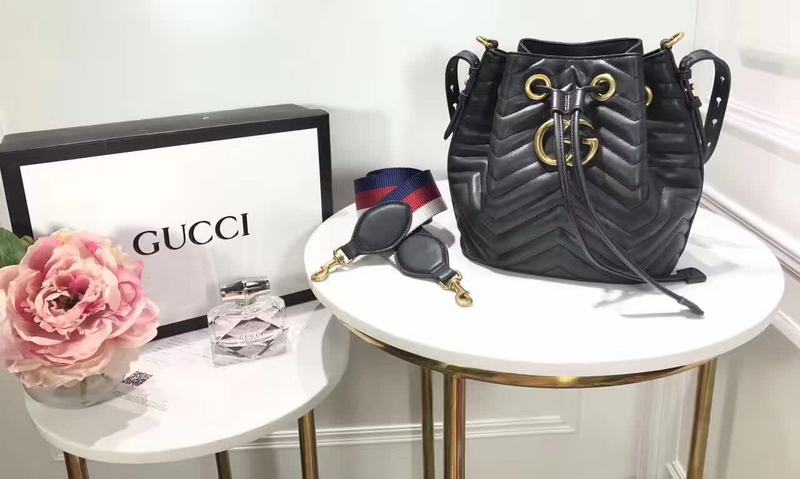 GUCCI Marmont 476674 21-22-11cm Borse