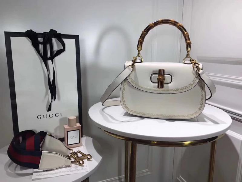 GUCCI Bamboo 495880 26-17-6cm Borse