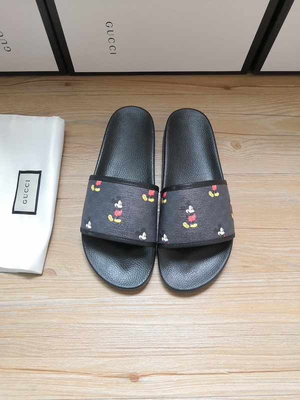 Gucci Slippers Men 046