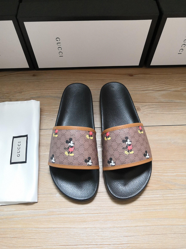 Gucci Slippers Men 047