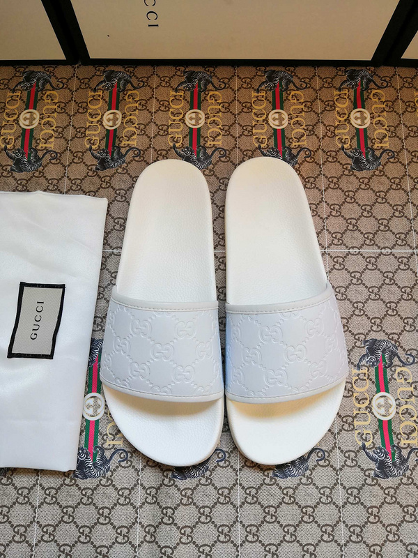 Gucci Slippers Men 080