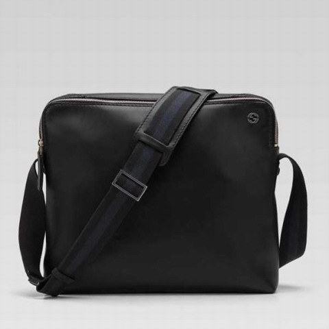 Gucci Medium Messenger Bag con Metal interblocco Particolare G 2