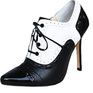 Manolo Blahnik-Oxford Pump