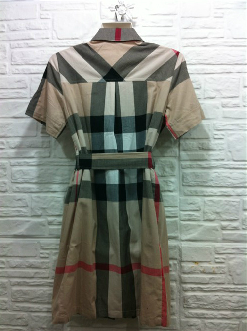 Donna Burberry Abiti 01