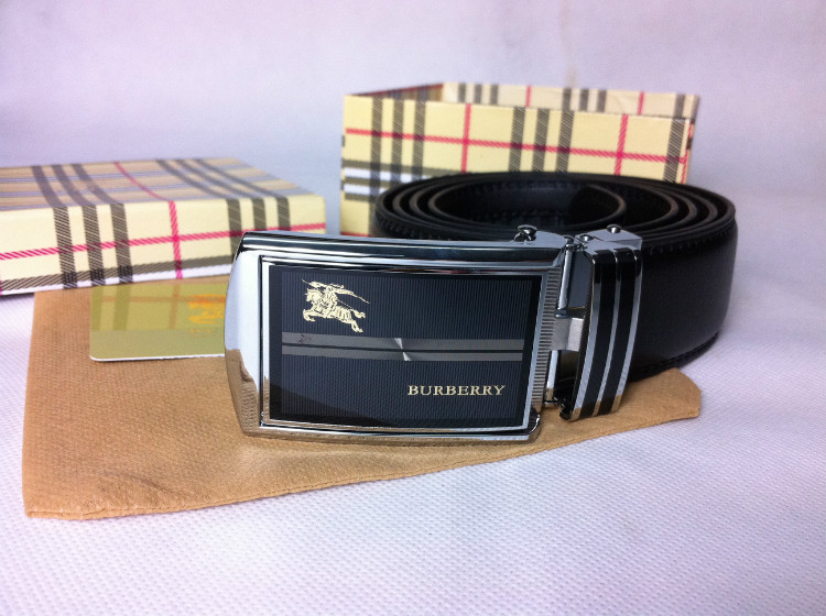 Burberry Cinture in pelle nera