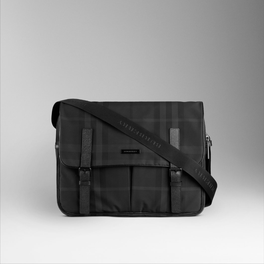 Burberry Media Batti Controllare Nylon Computer Borsa 37413811