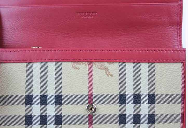 Burberry Grande Nova Check ID Wallet 34635768