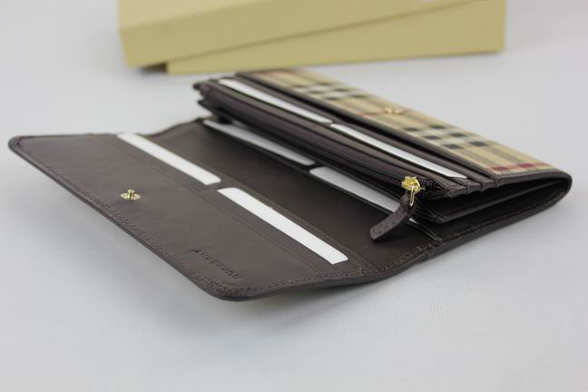 Burberry Grande Nova Check ID Wallet 34635773