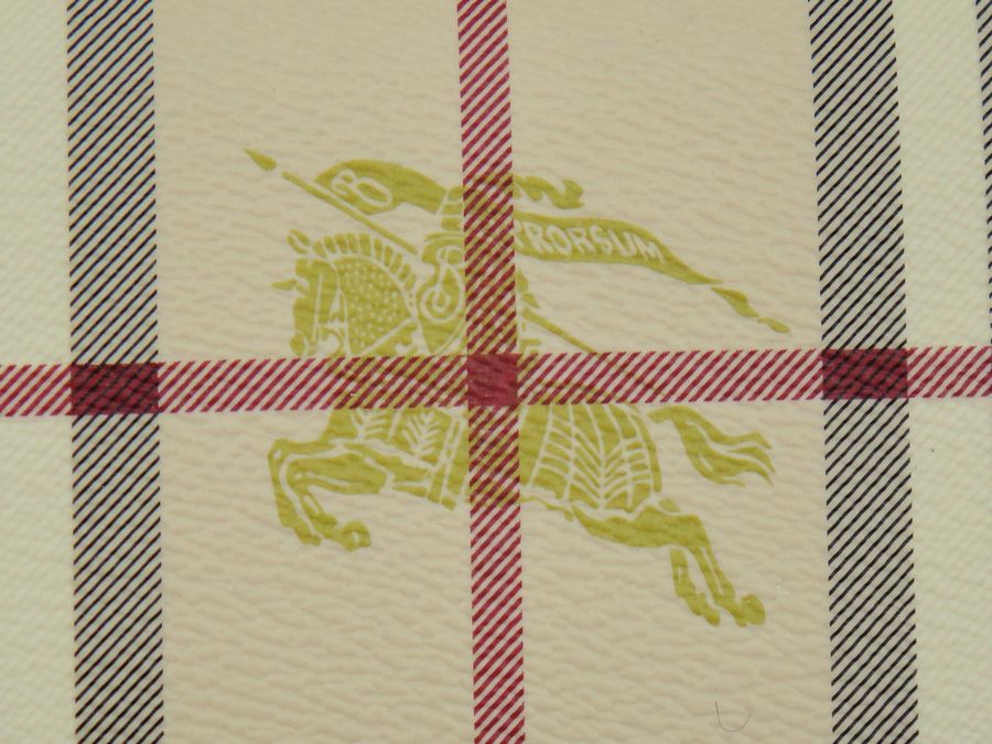 Burberry Grande Haymarket check Wallet 004