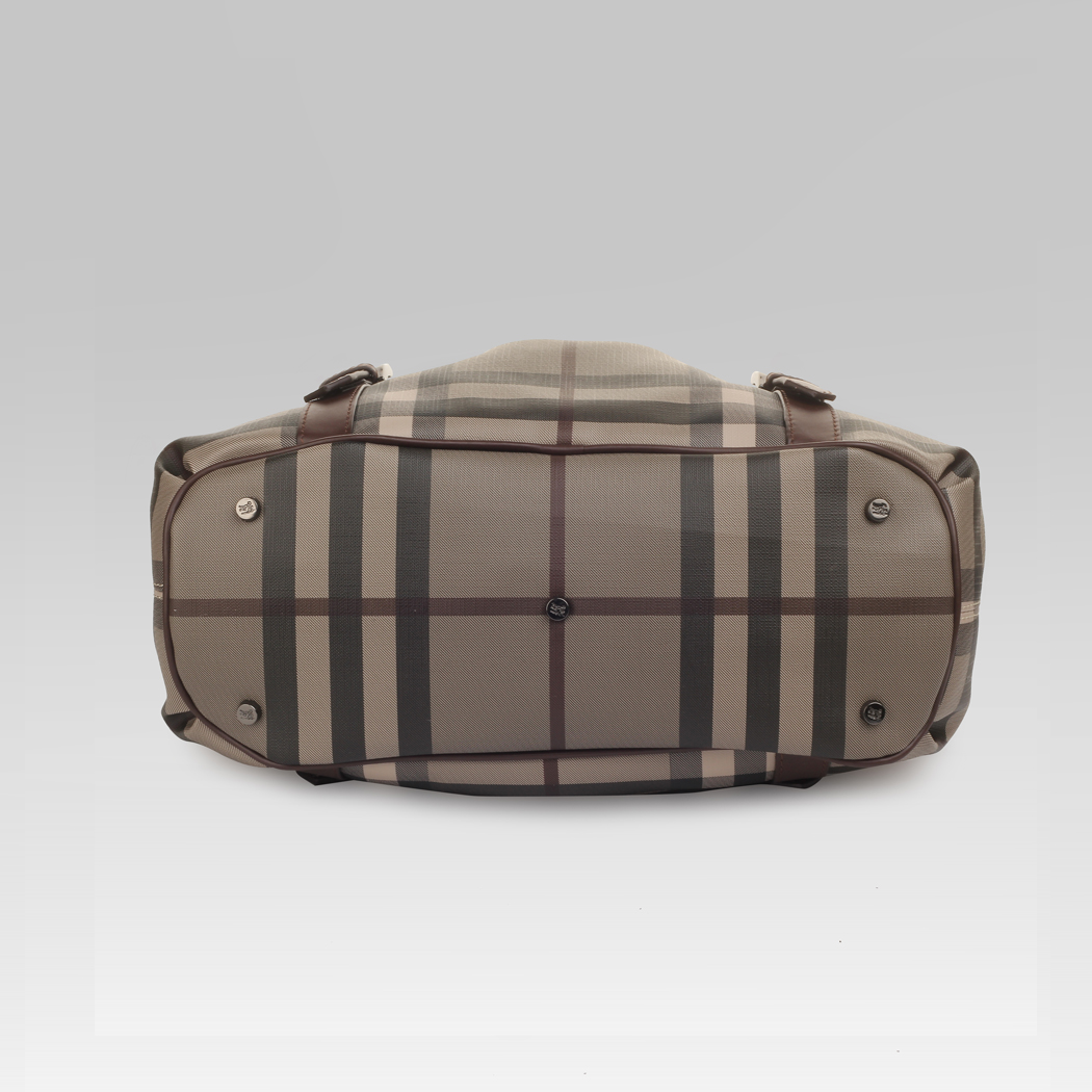 Burberry Media affumicato Controllare Tote 37865701