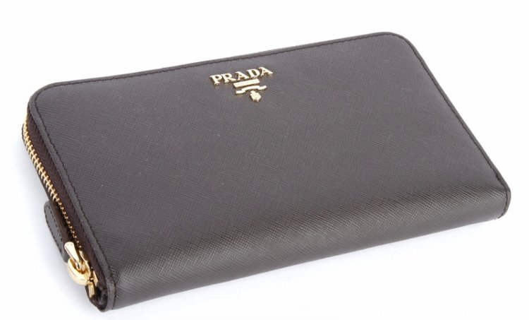 Prada Saffiano Leather Wallet 1M0506 in marrone con oro